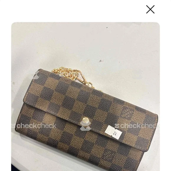 Louis Vuitton Brown Checkered Clutch - Picture 2 of 5